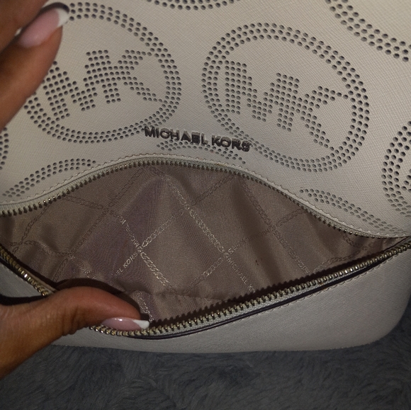 Michael Kors Jet Set Tote w/matching Rhea Backpack - Picture 10 of 10